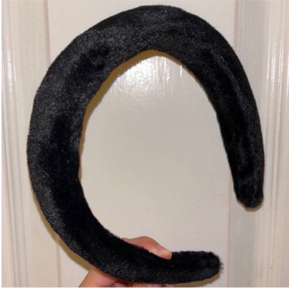 🌓Firm Price🌗Black padded faux fur headband hair accessories - Picture 1 of 4
